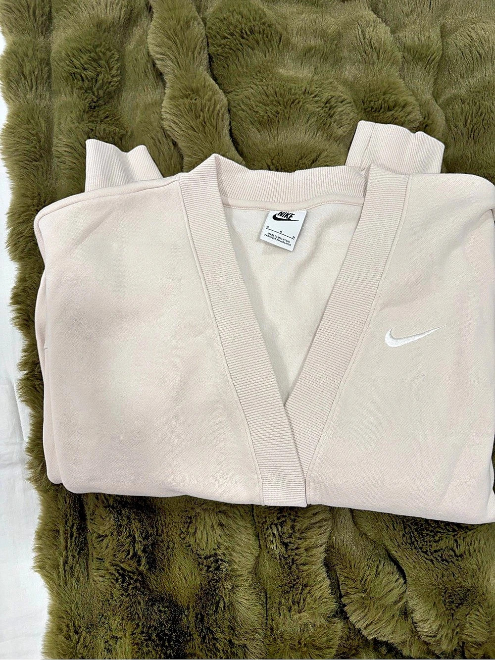 Nike Sportswear Phoenix Fleece Over-Oversized Cardigan Pink